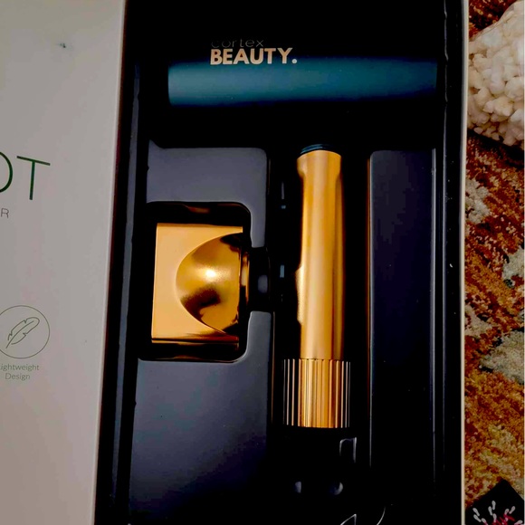 Cortex Beauty hotshot compact dryer - Picture 1 of 3